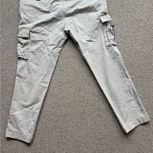 Gray Cargo Pants with Relaxed Fit and Lightweight Fabric